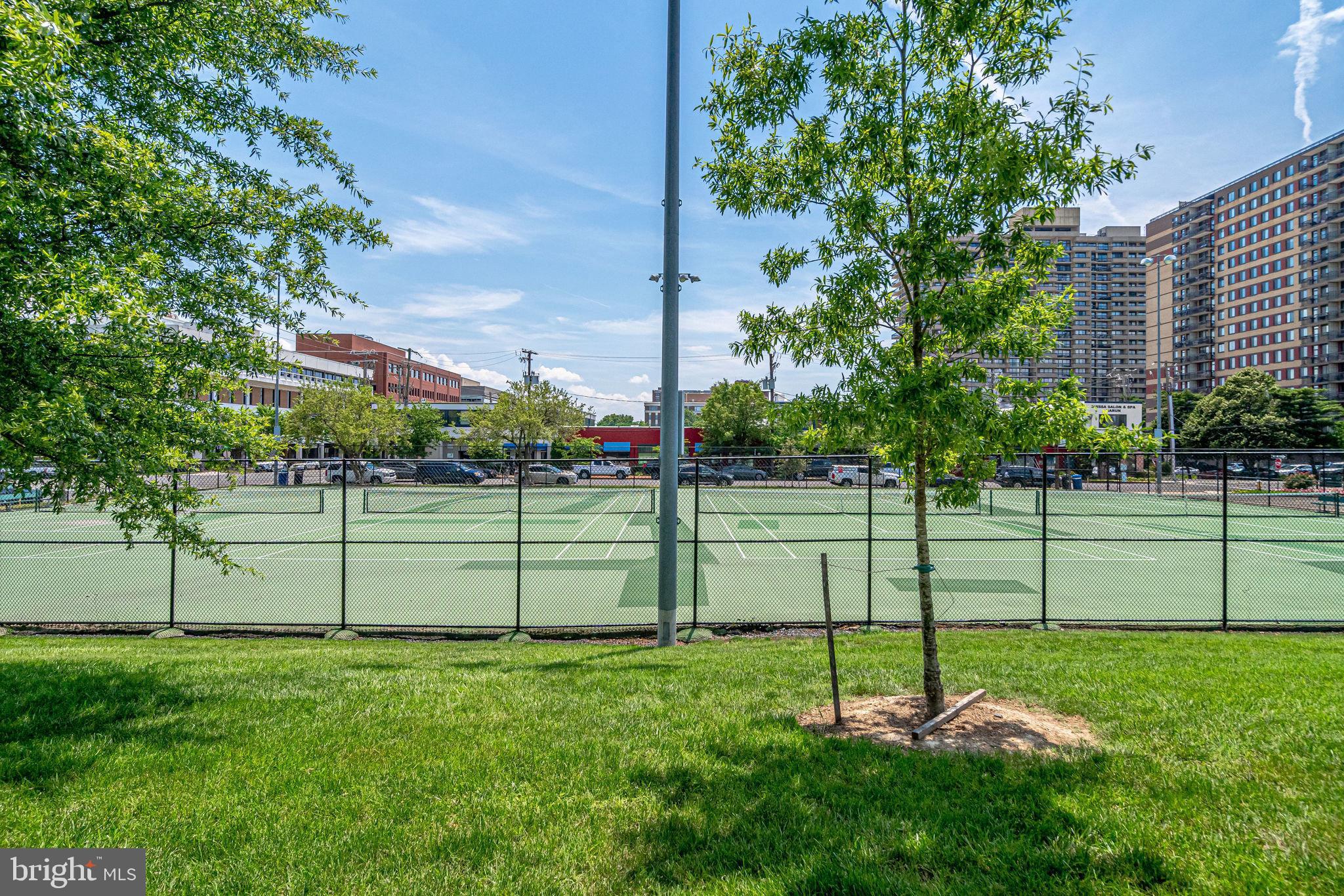 910 POWHATAN STREET 205S