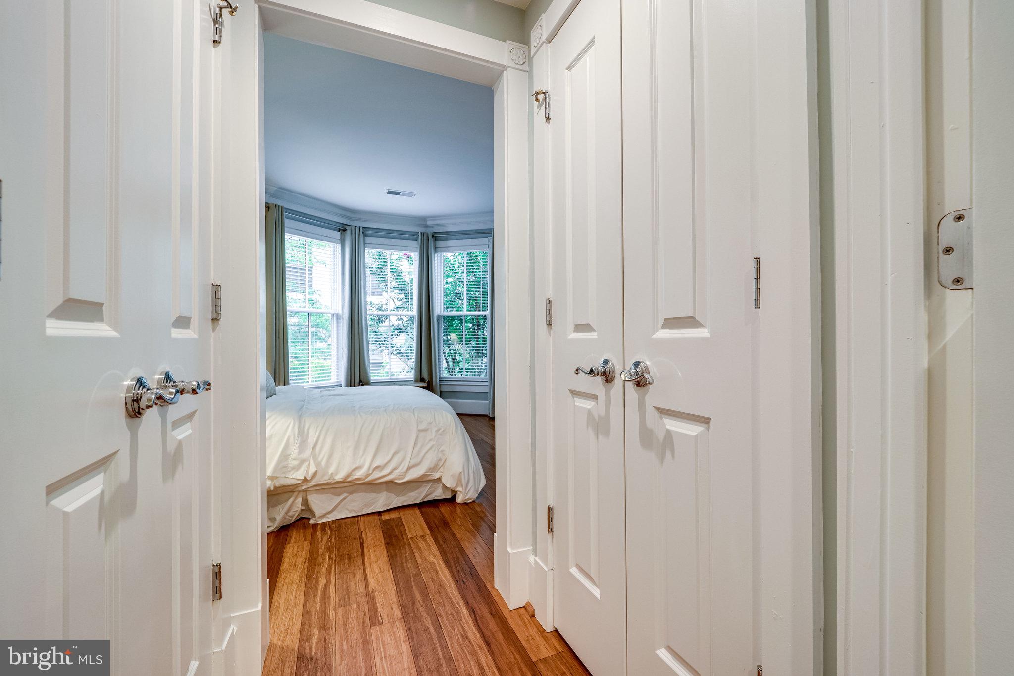 910 POWHATAN STREET 205S