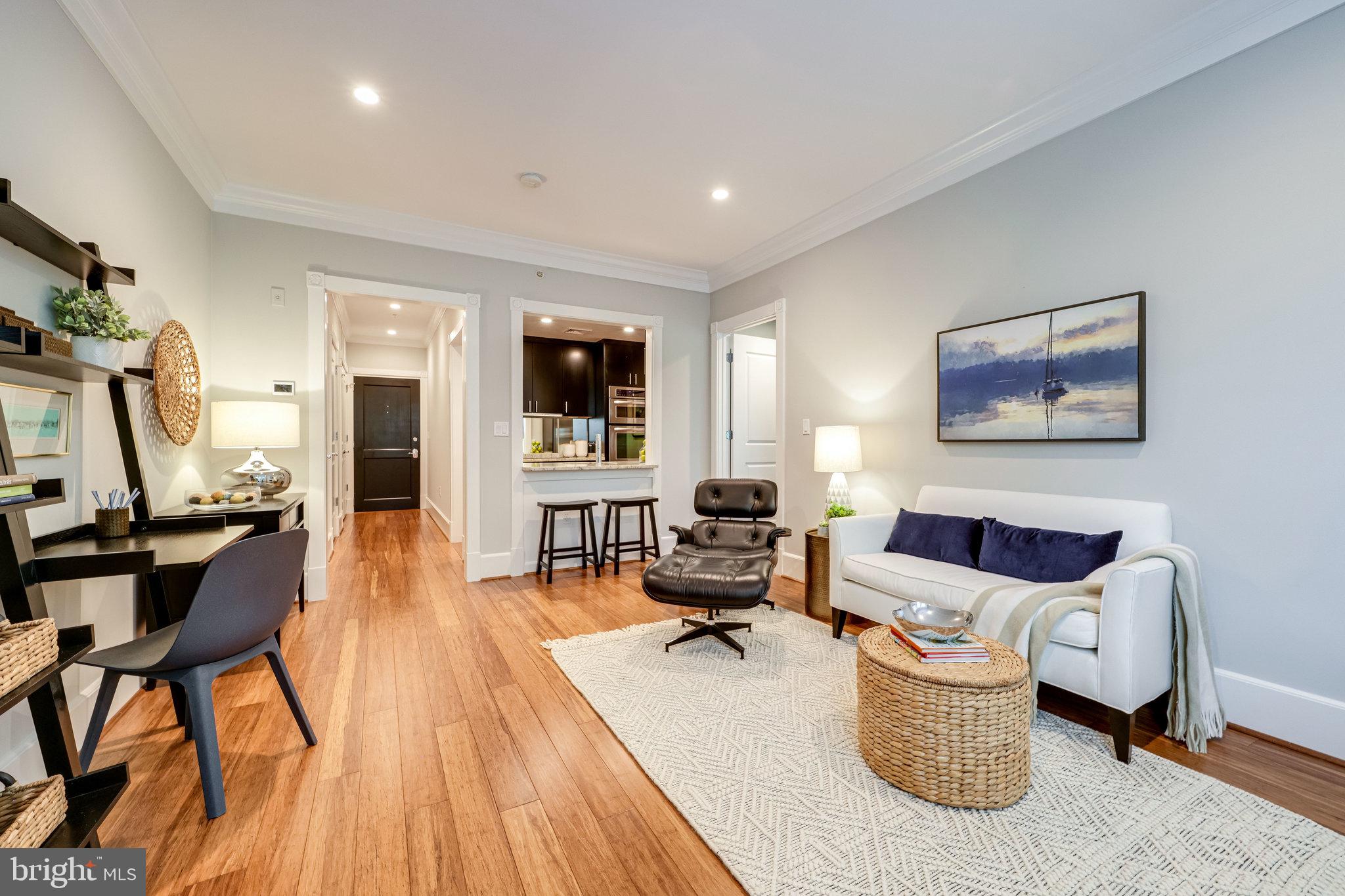 910 POWHATAN STREET 205S