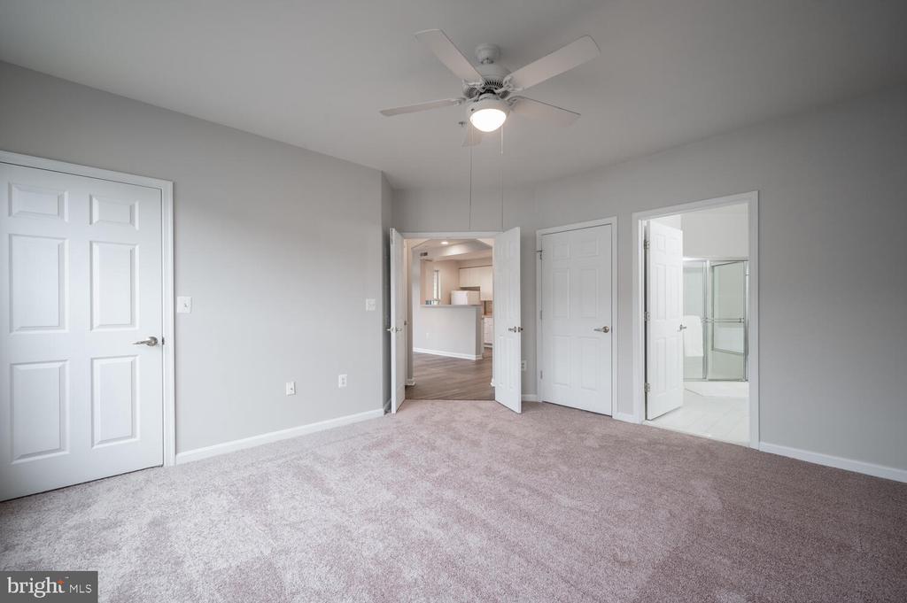 5108 DONOVAN DRIVE 307