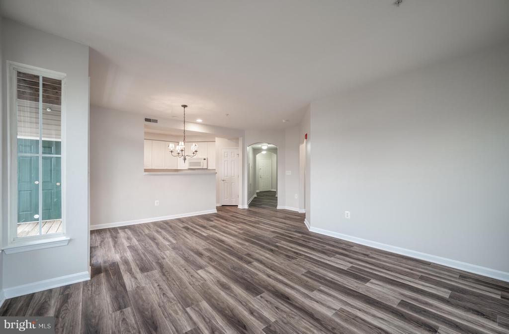 5108 DONOVAN DRIVE 307