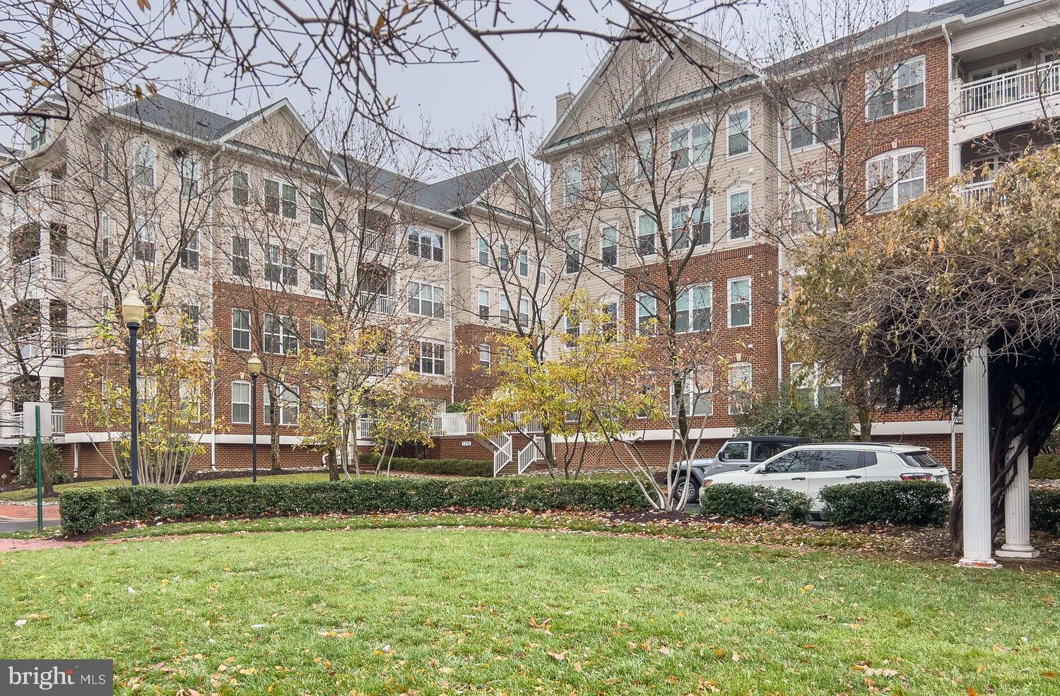 5108 DONOVAN DRIVE 307