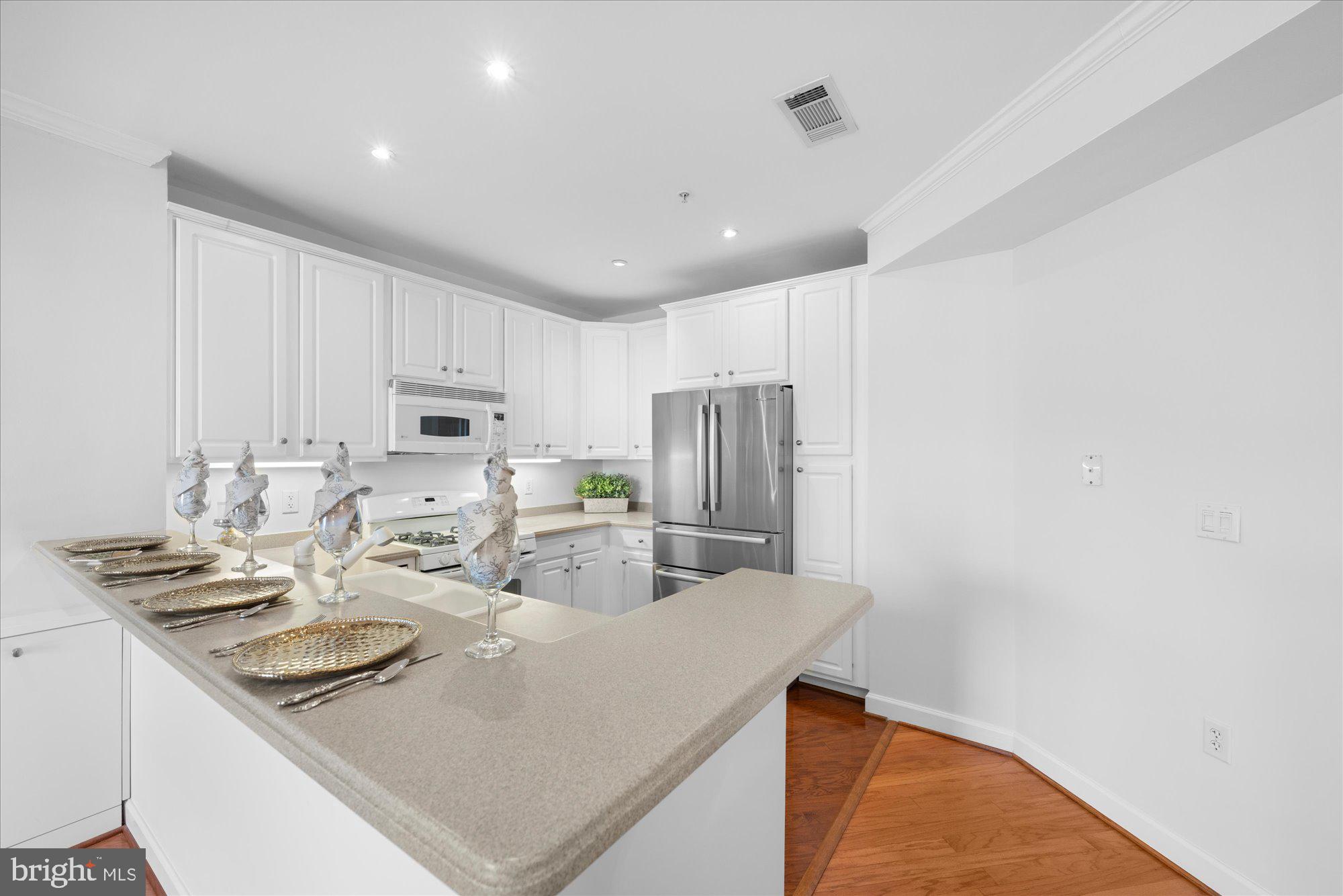 400 CAMERON STATION BOULEVARD 421