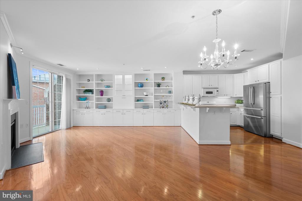 400 CAMERON STATION BOULEVARD 421