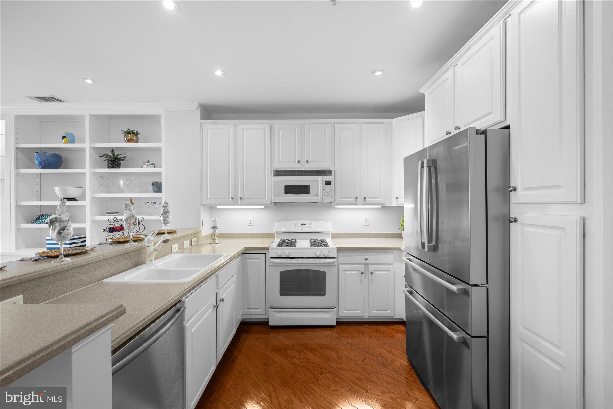 400 CAMERON STATION BOULEVARD 421