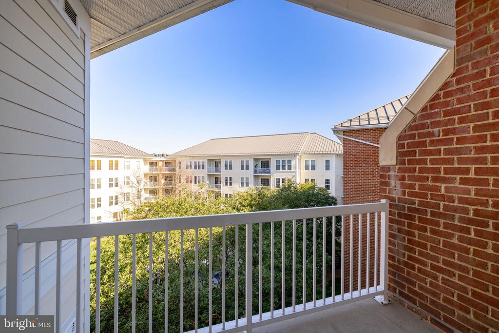 400 CAMERON STATION BOULEVARD 421