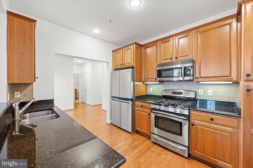 400 CAMERON STATION BOULEVARD 312