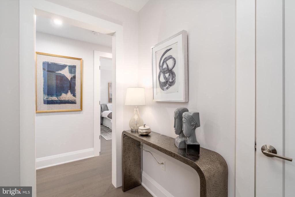 16 BAKERS WALK 304