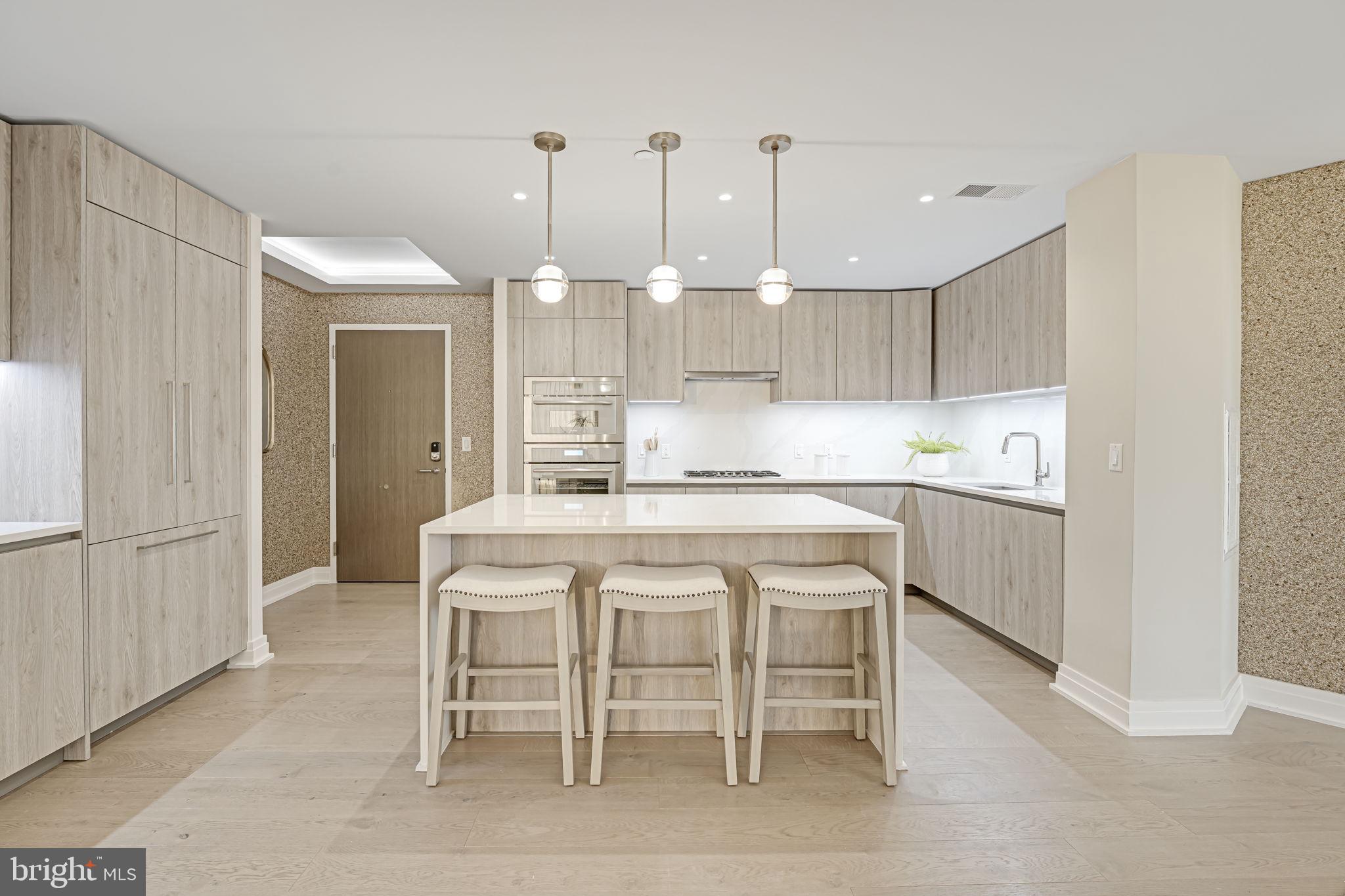 1201 N ROYAL STREET 601