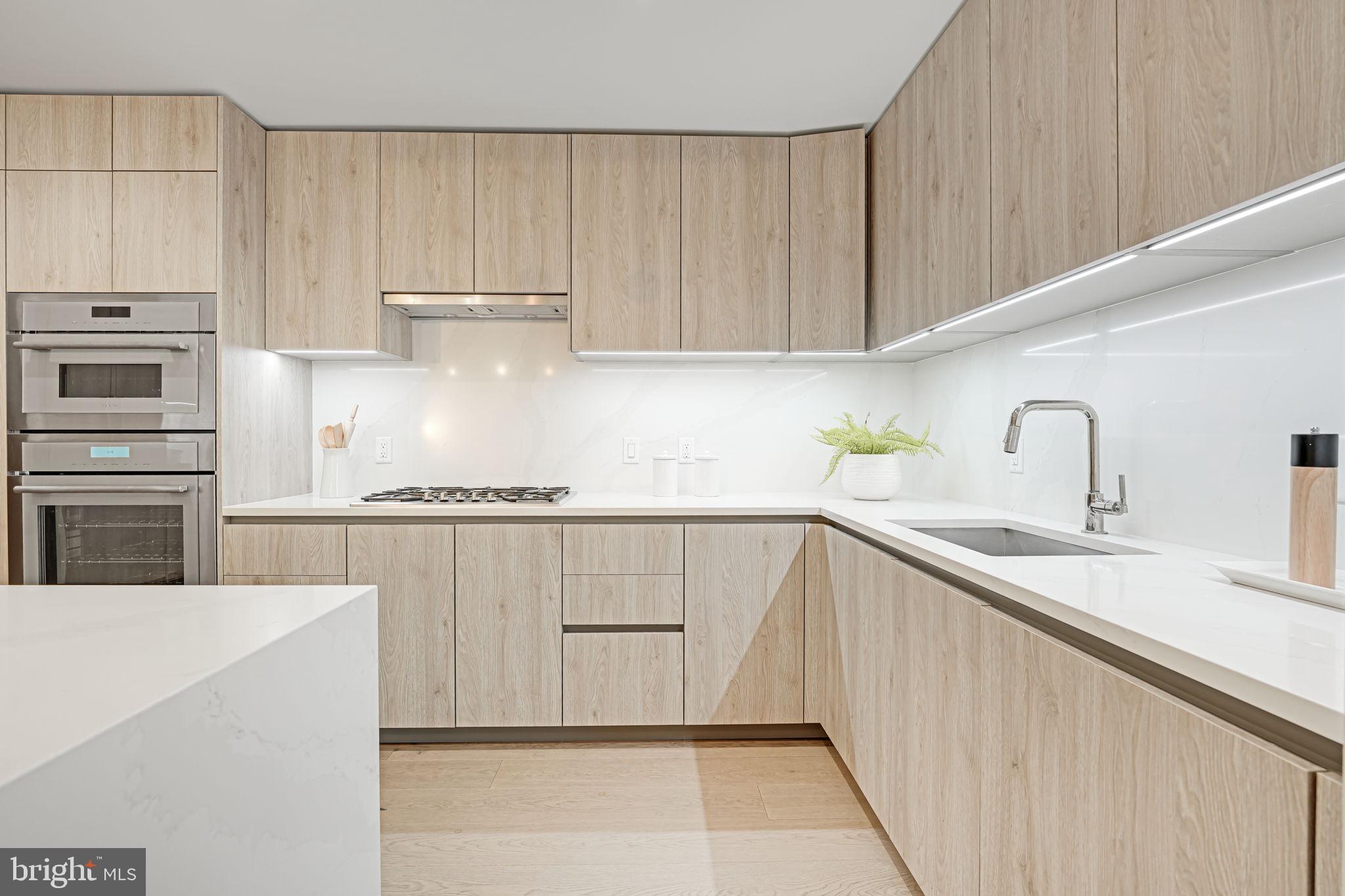 1201 N ROYAL STREET 601