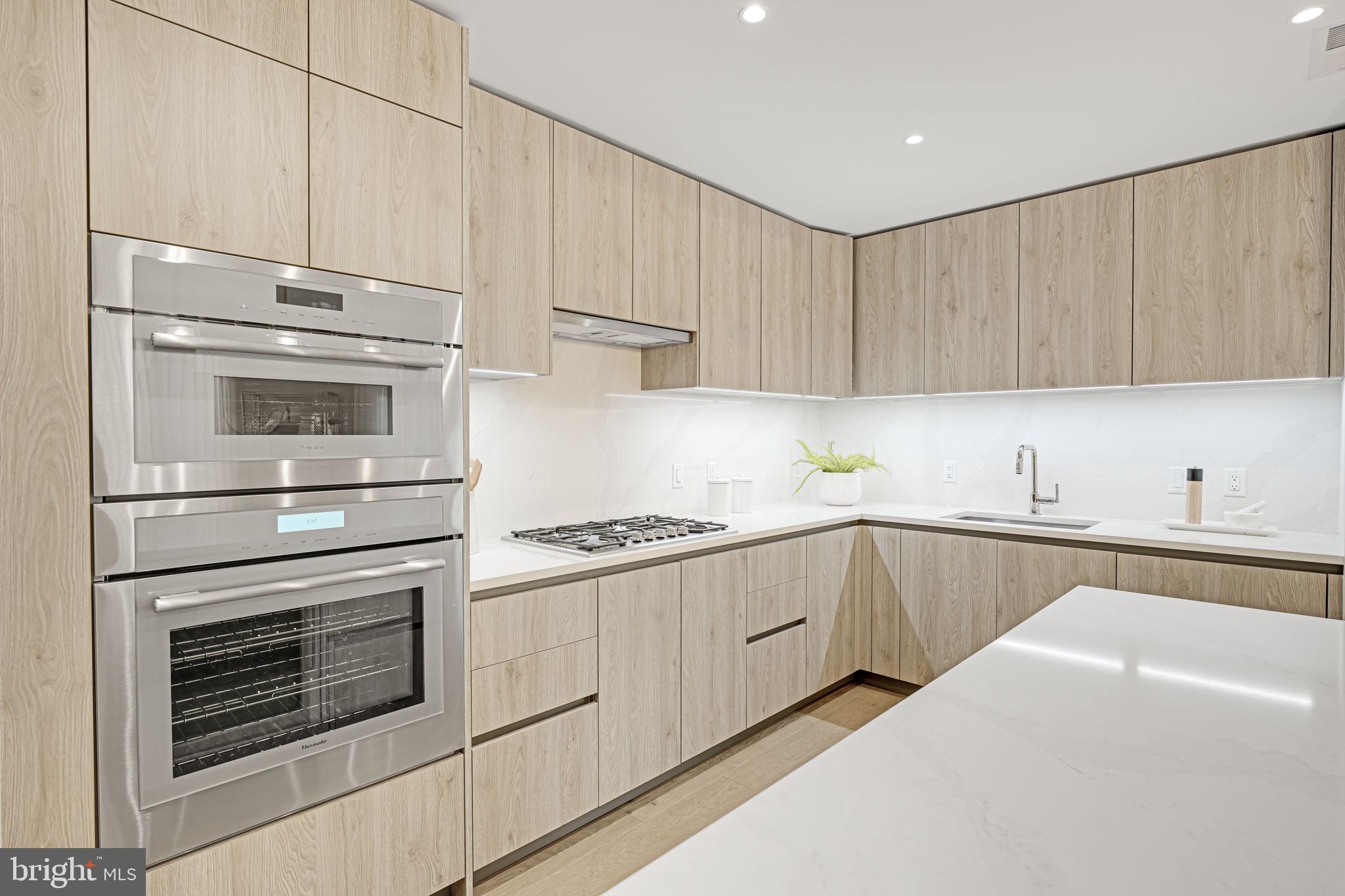 1201 N ROYAL STREET 601