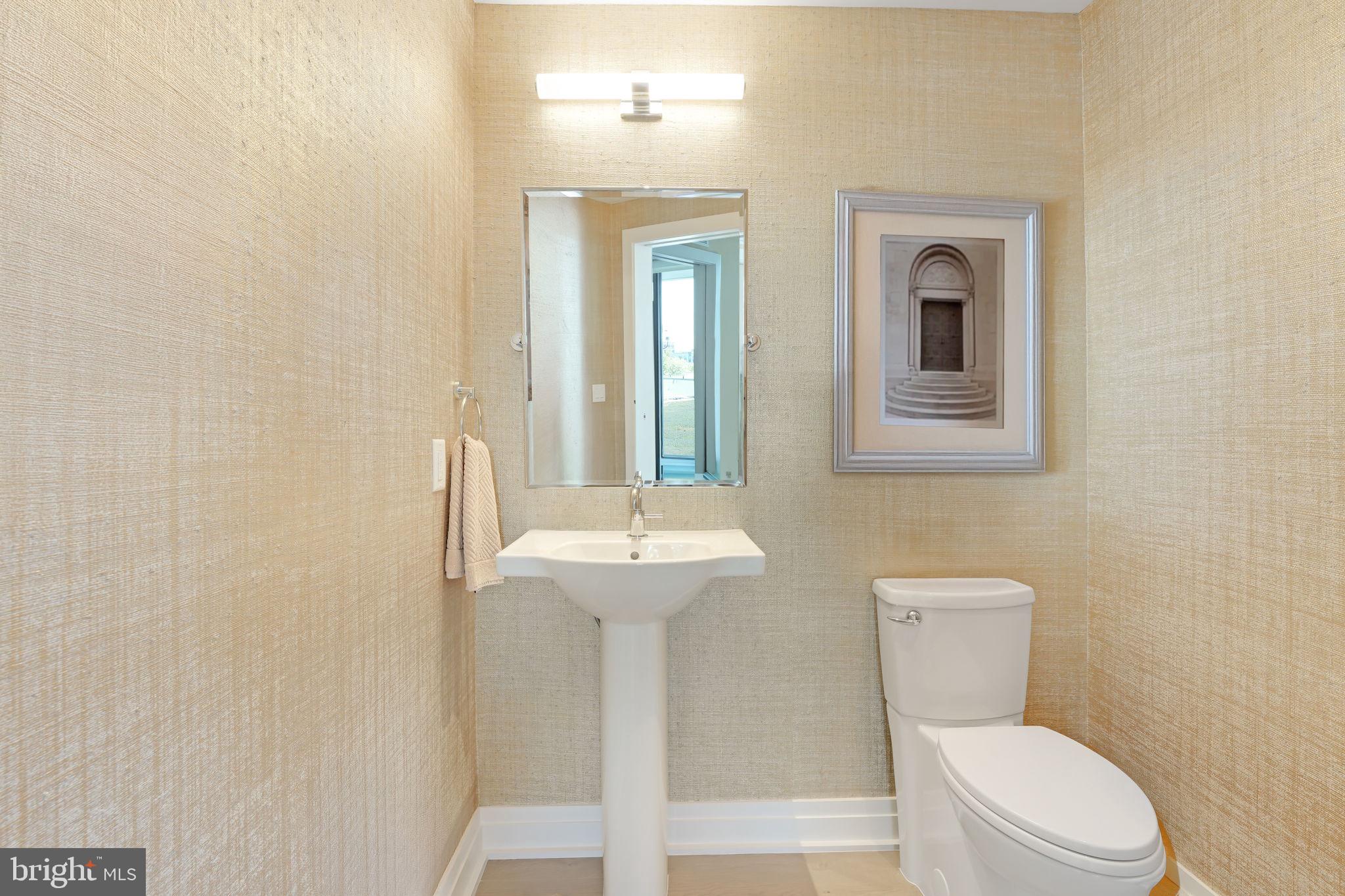 1201 N ROYAL STREET 601