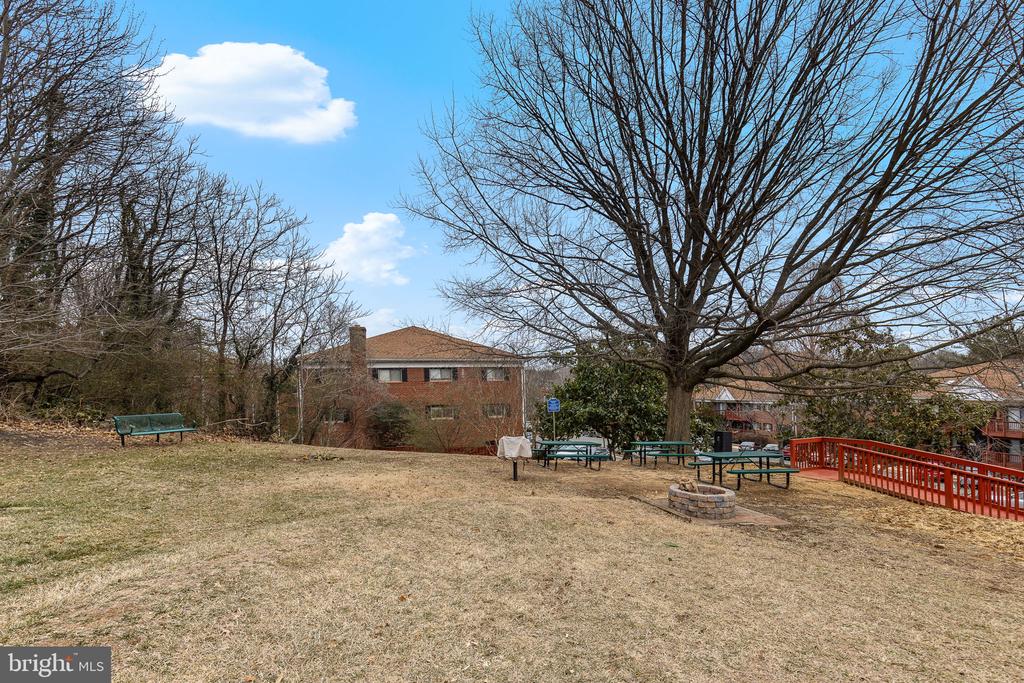 202 SKYHILL ROAD 3