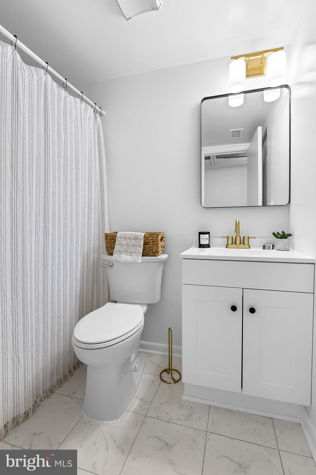 128 ROBERTS LANE 301