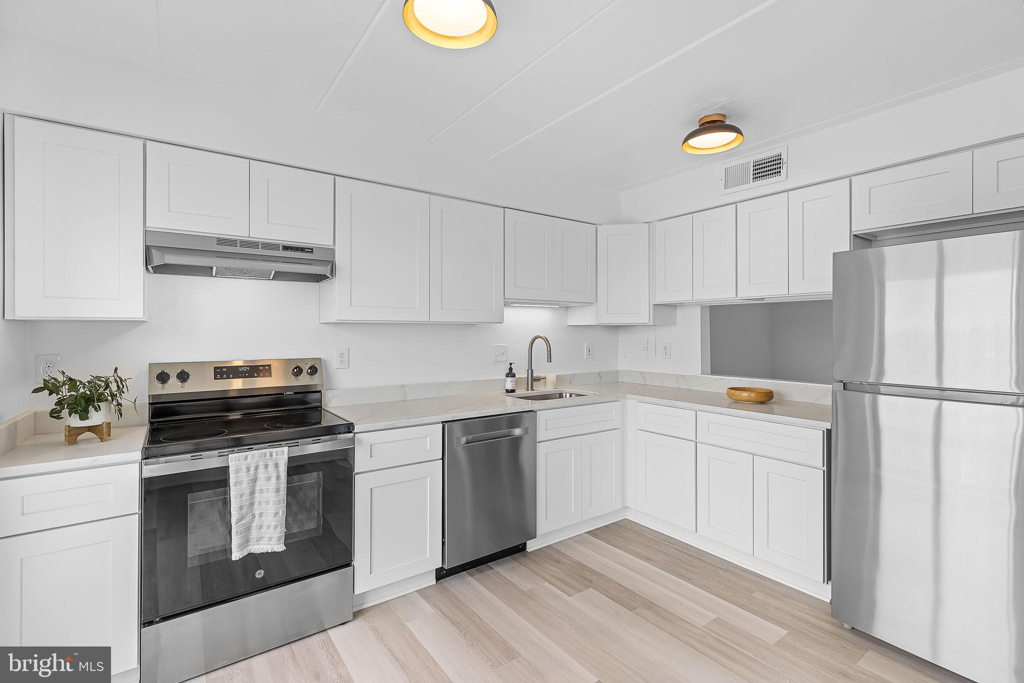 128 ROBERTS LANE 301