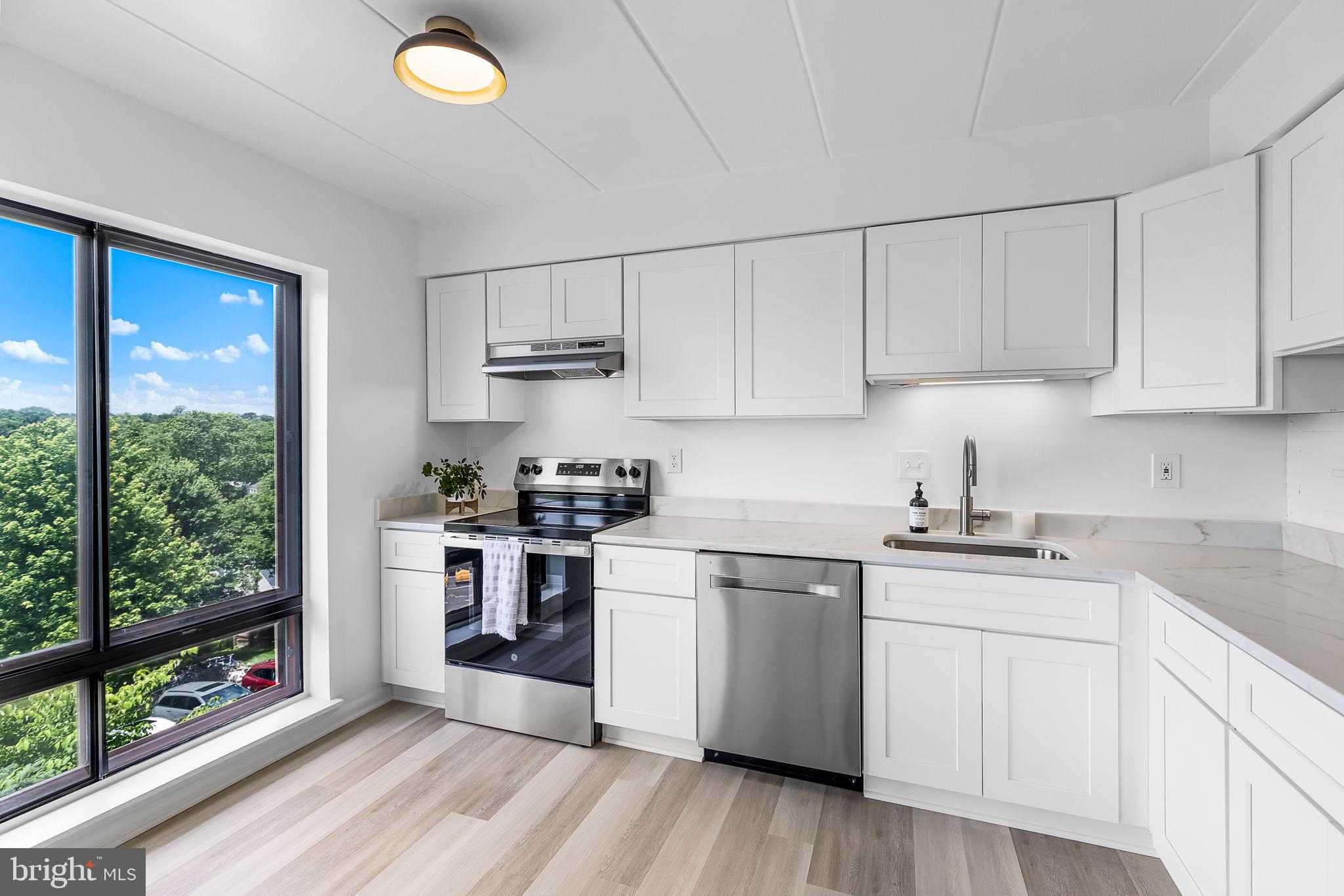 128 ROBERTS LANE 301