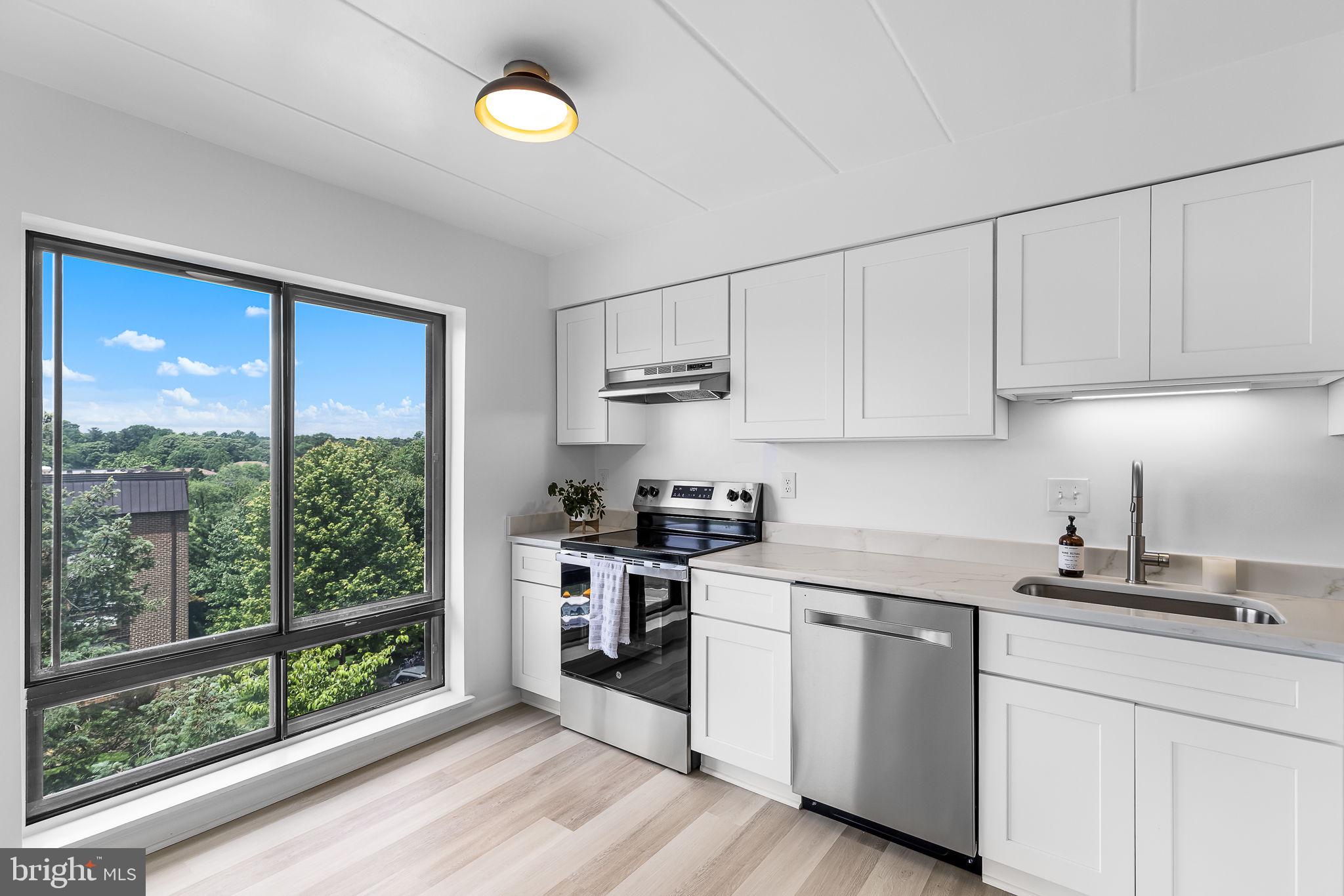 128 ROBERTS LANE 301