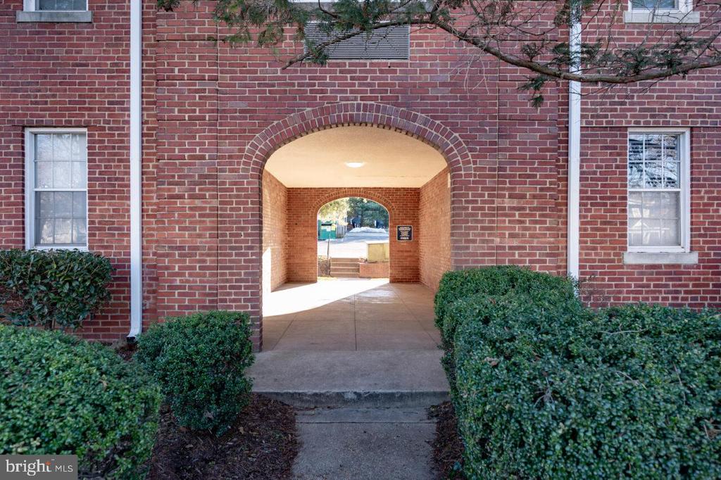 115 E GLEBE ROAD A