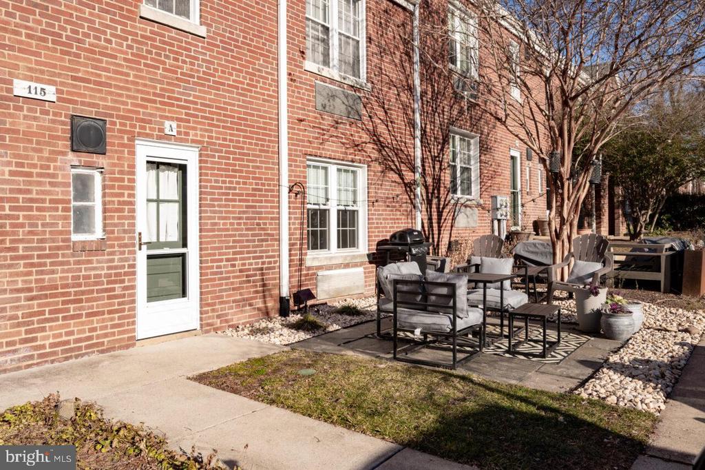 115 E GLEBE ROAD A