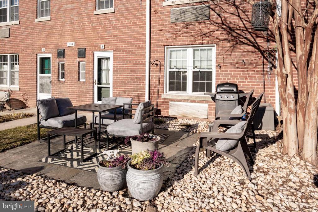 115 E GLEBE ROAD A