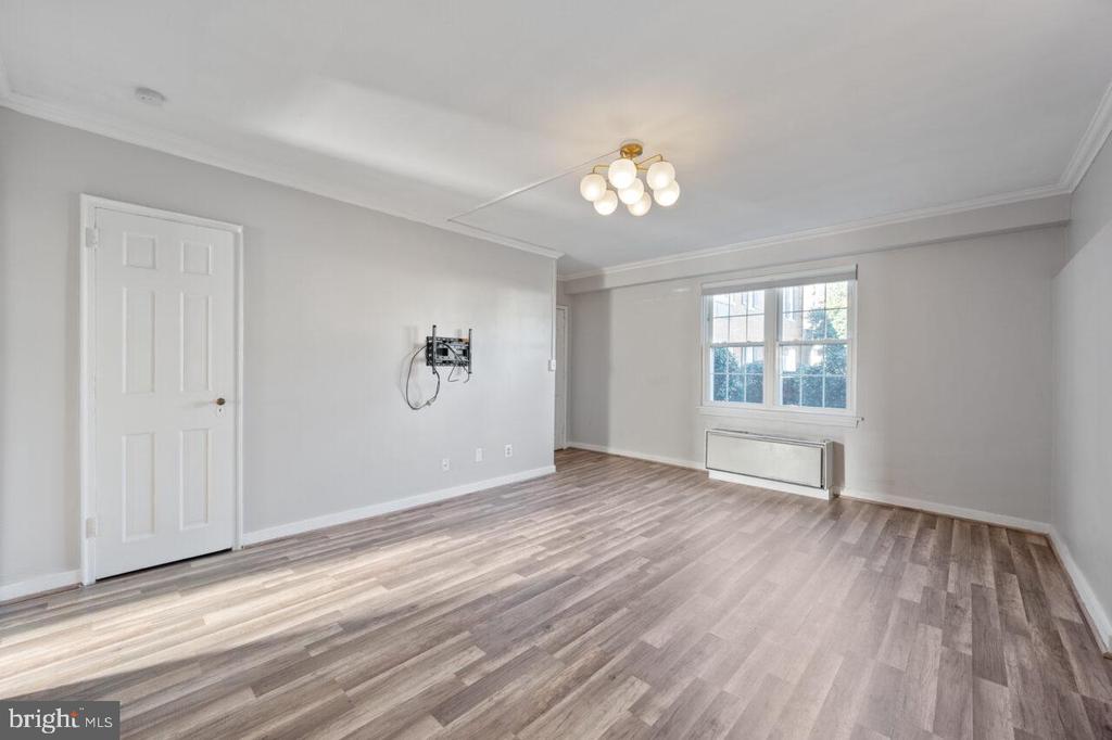 115 E GLEBE ROAD A