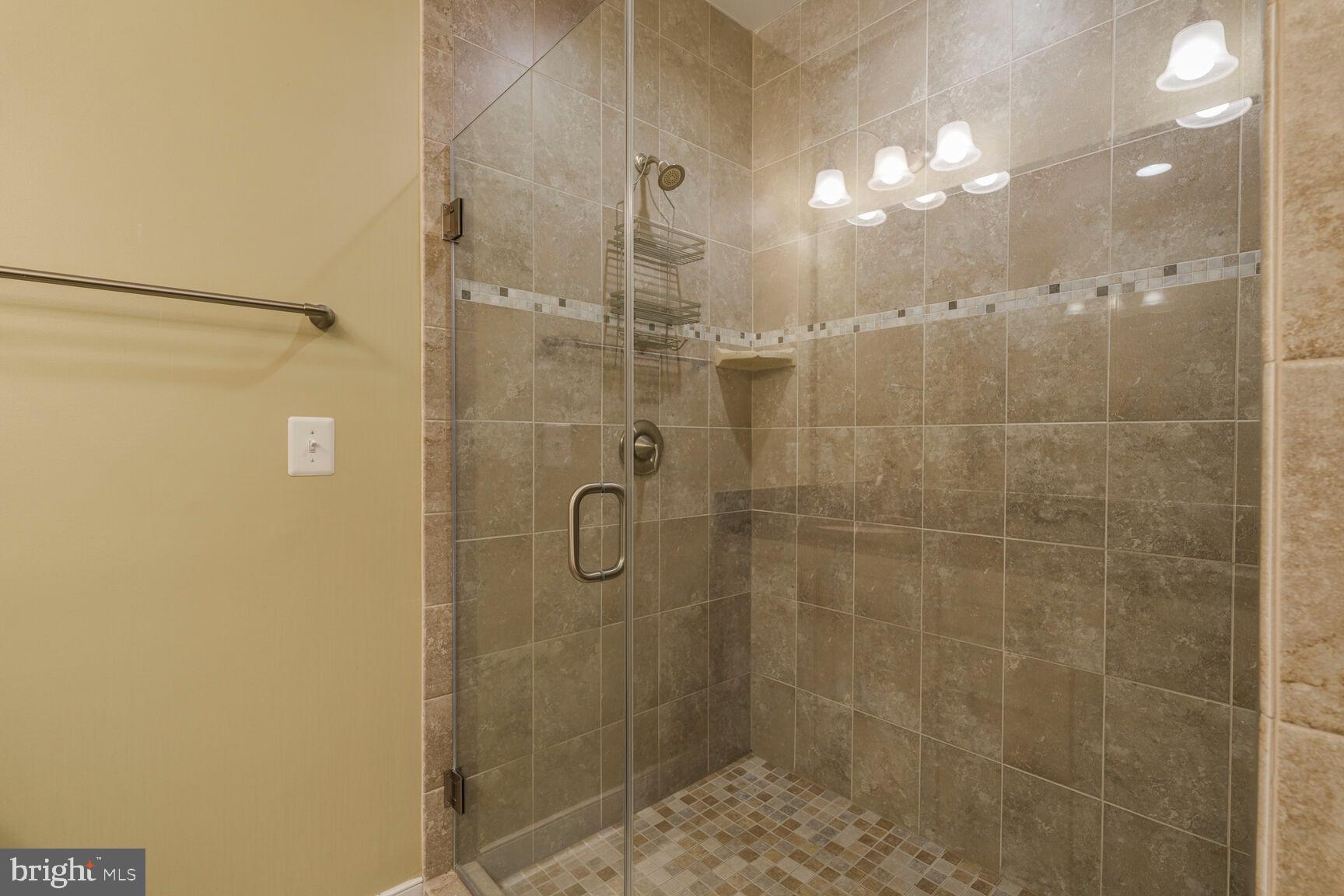 714 E HOWELL AVENUE E