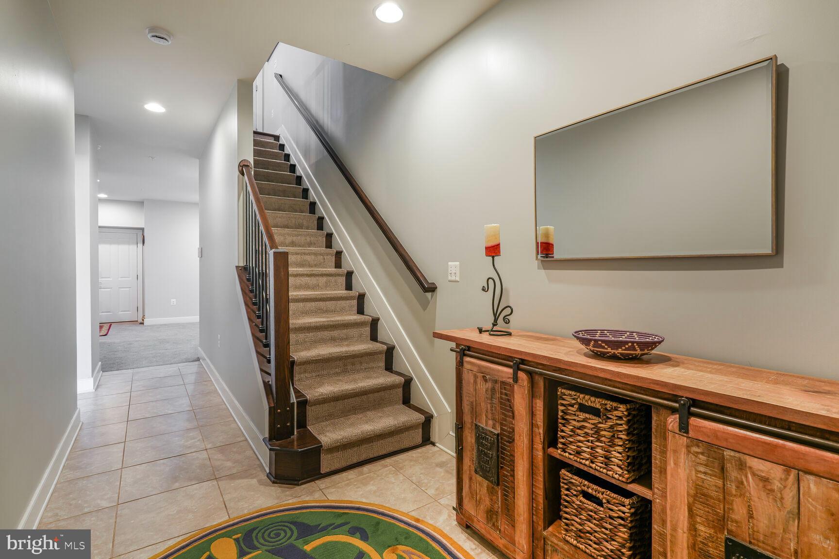 714 E HOWELL AVENUE E