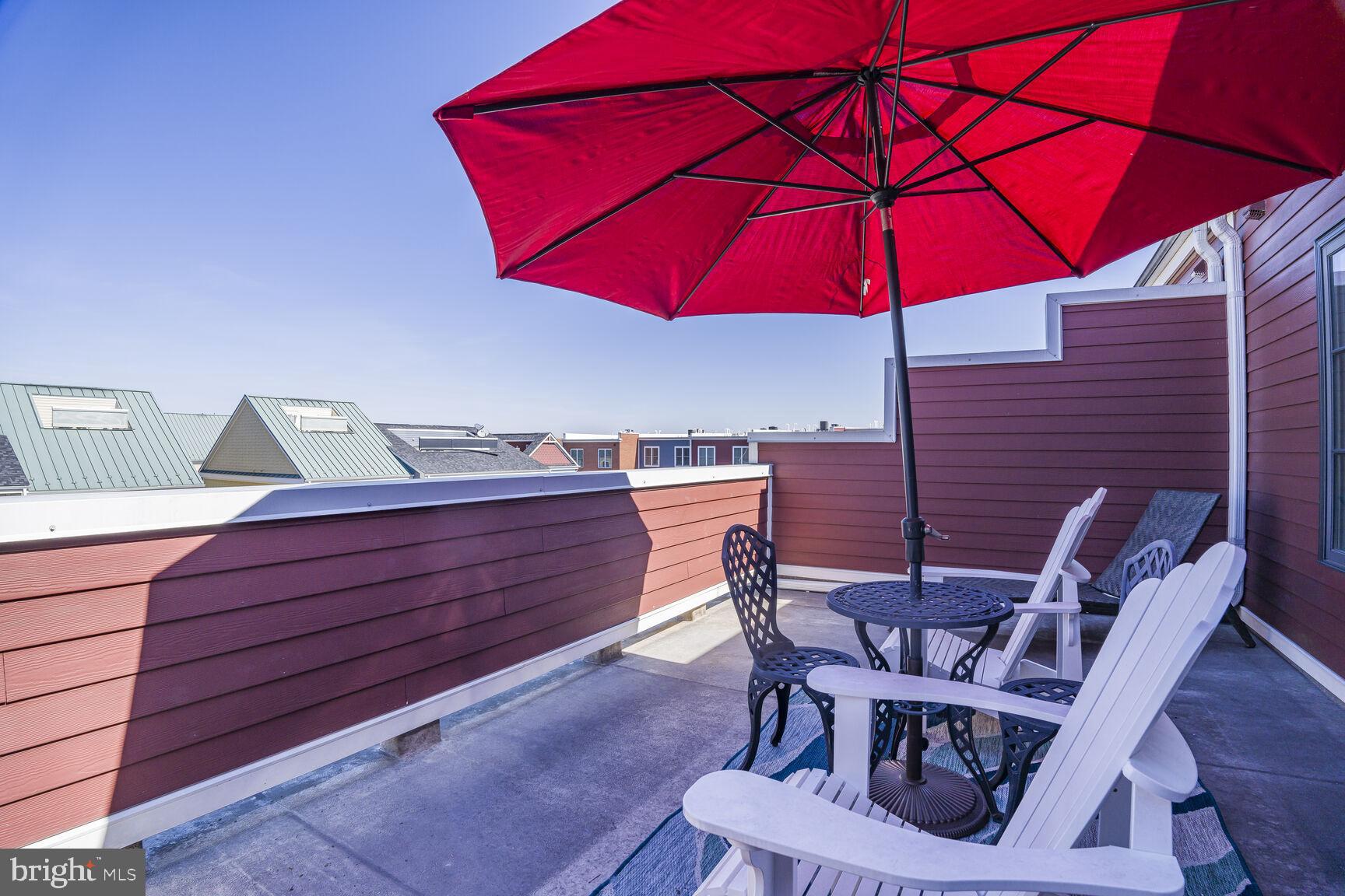 714 E HOWELL AVENUE E