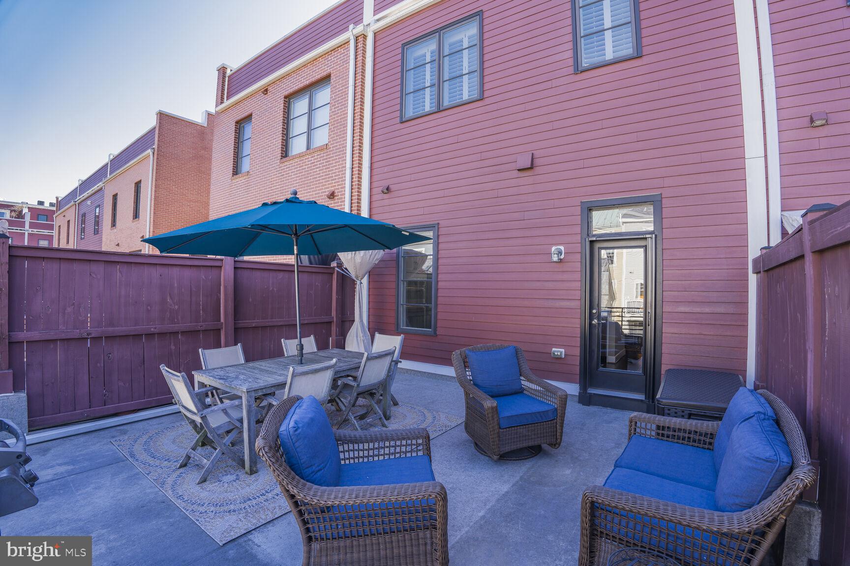 714 E HOWELL AVENUE E