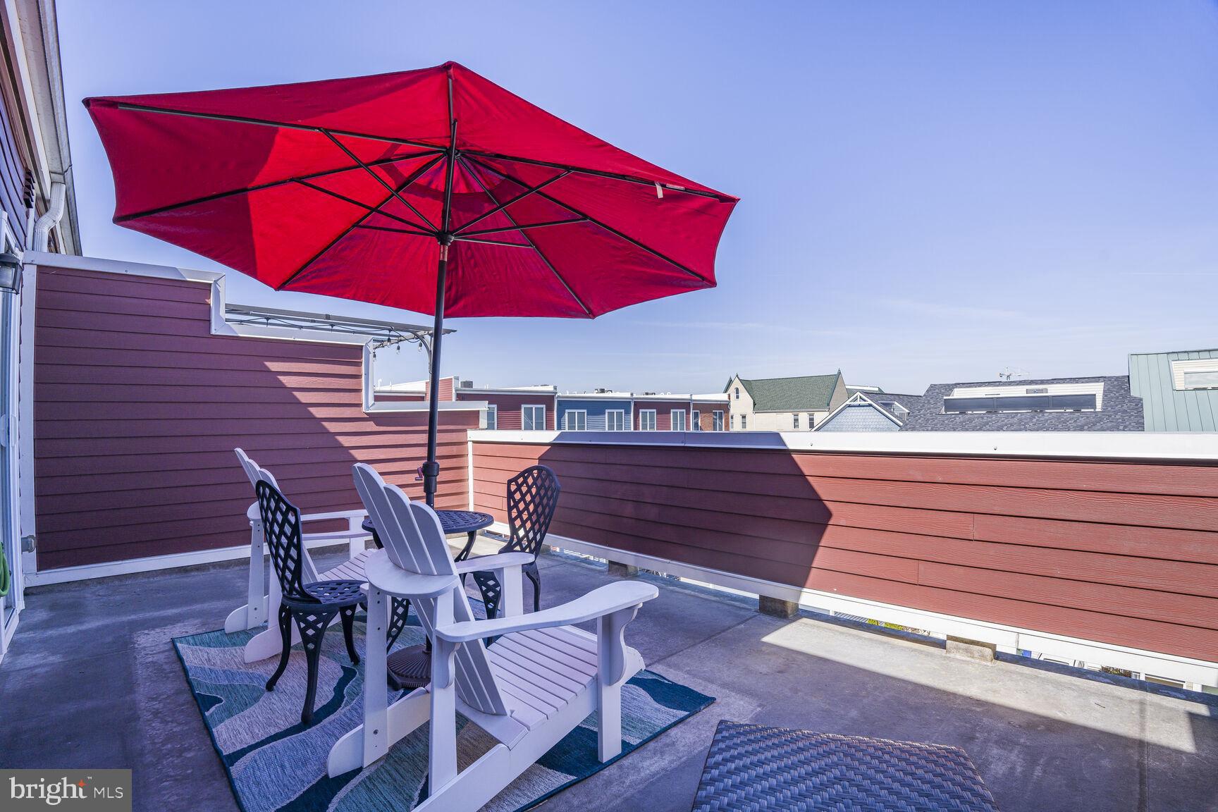 714 E HOWELL AVENUE E