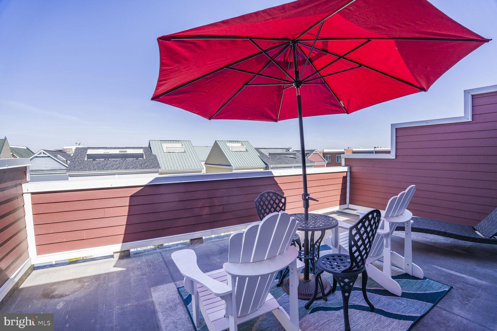 714 E HOWELL AVENUE E