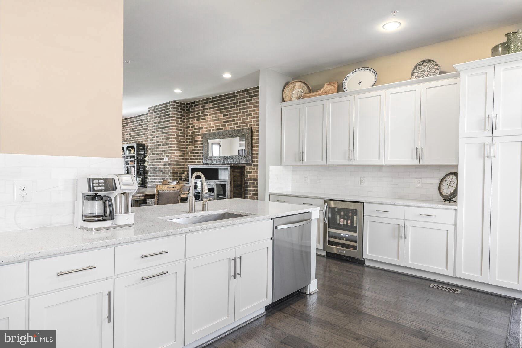 714 E HOWELL AVENUE E