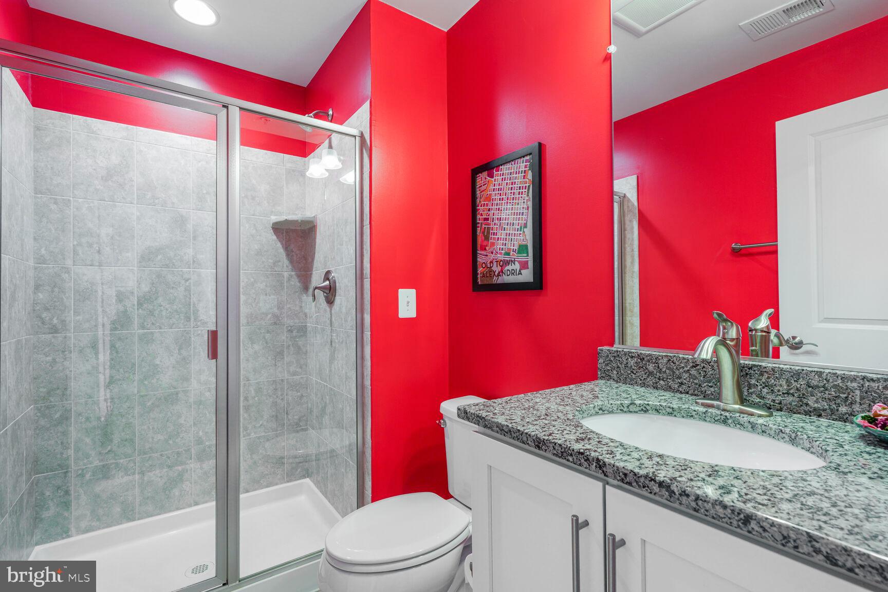 714 E HOWELL AVENUE E