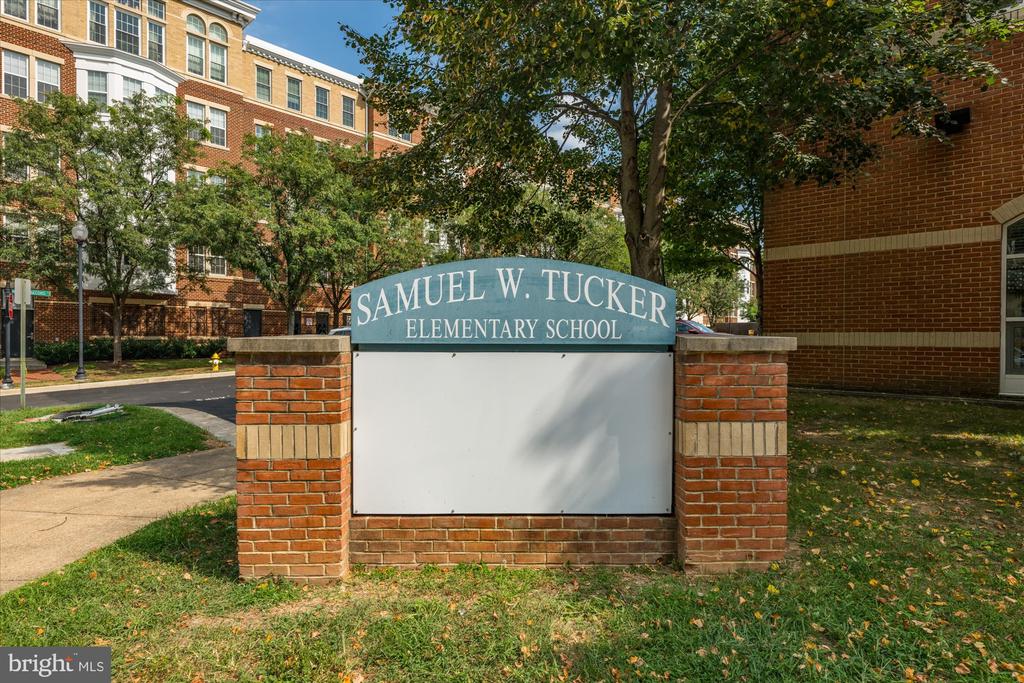 181 CAMERON STATION BOULEVARD