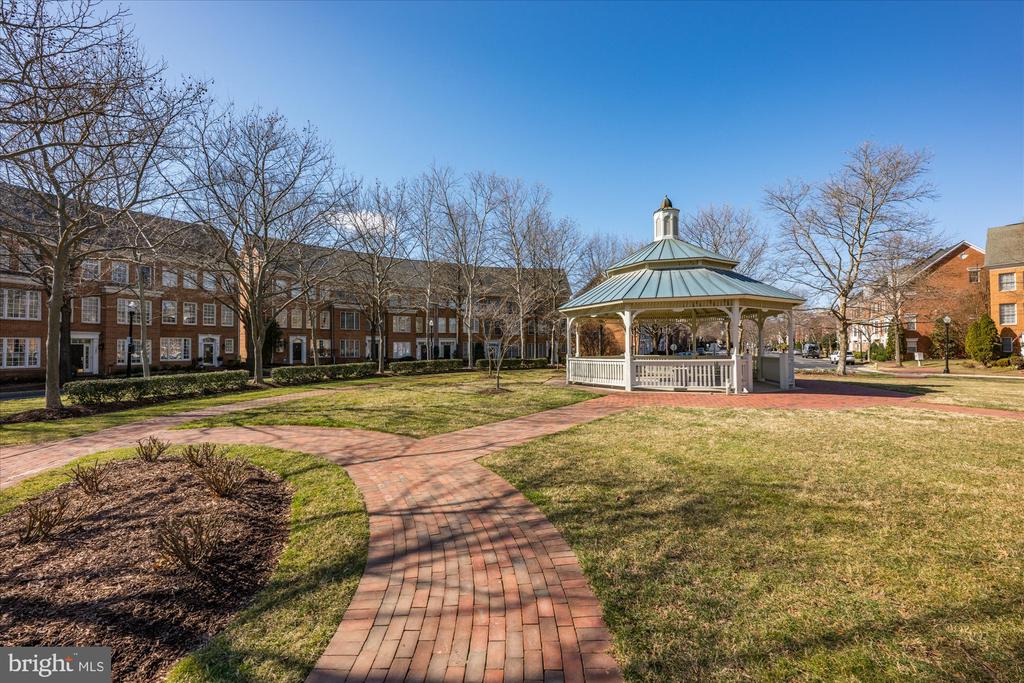 181 CAMERON STATION BOULEVARD
