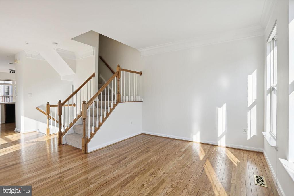 5133 GARDNER DRIVE