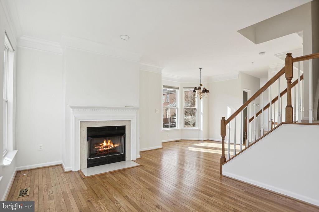 5133 GARDNER DRIVE