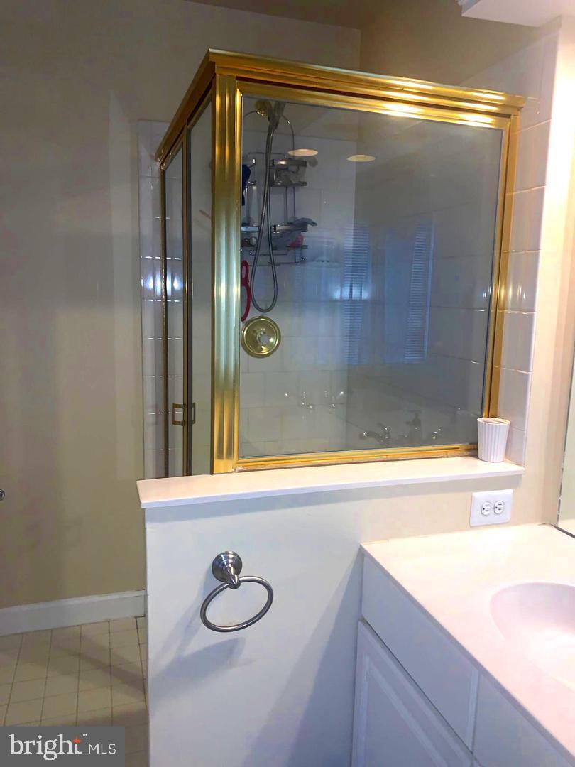 4654 KIRKPATRICK LANE