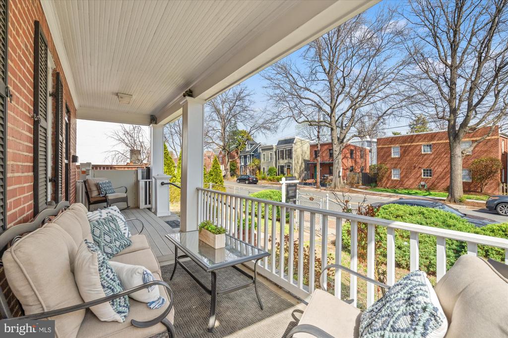 414 N WEST STREET