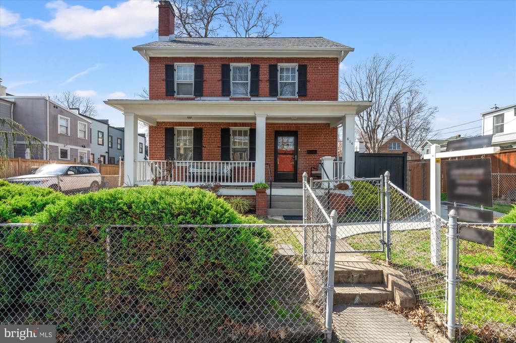 414 N WEST STREET