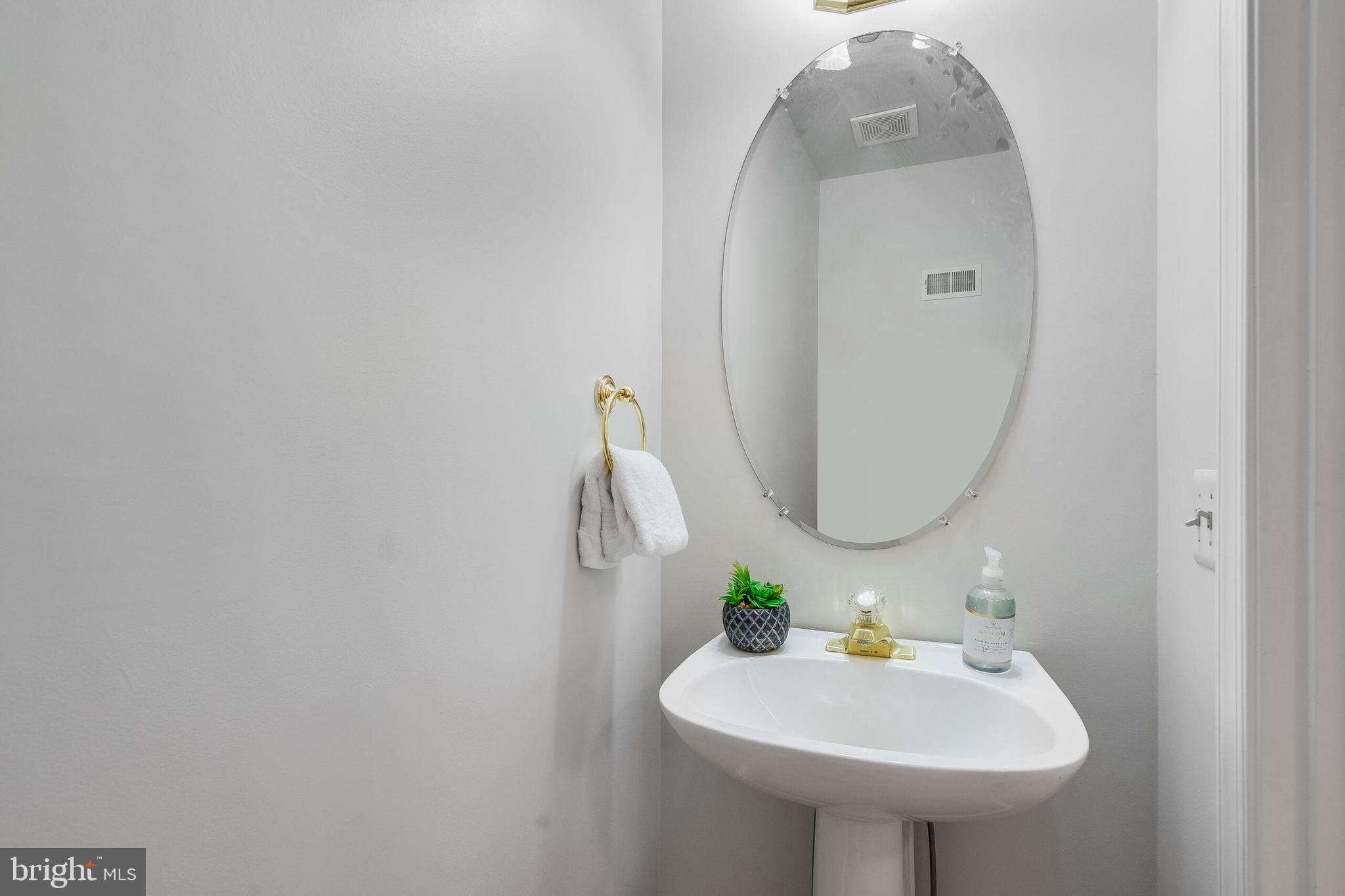 311 HEARTHSTONE MEWS