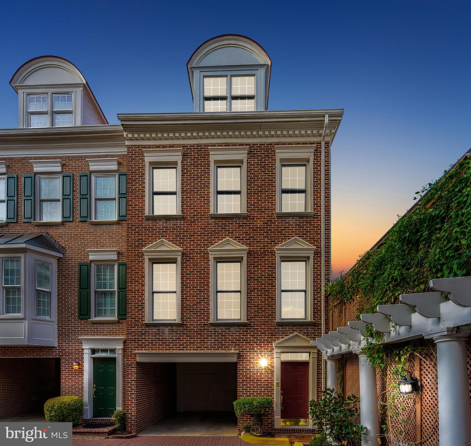 311 HEARTHSTONE MEWS