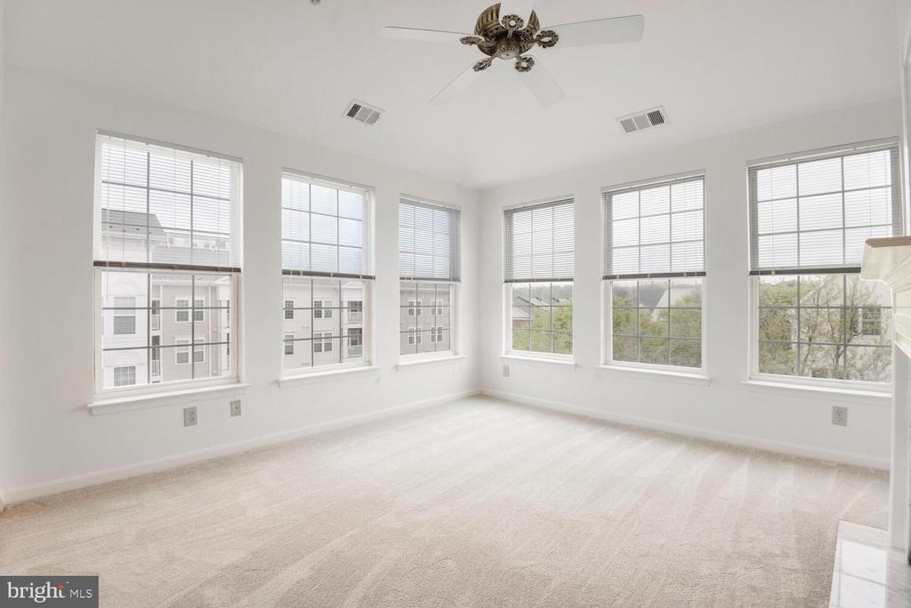 4950 BRENMAN PARK DRIVE 404