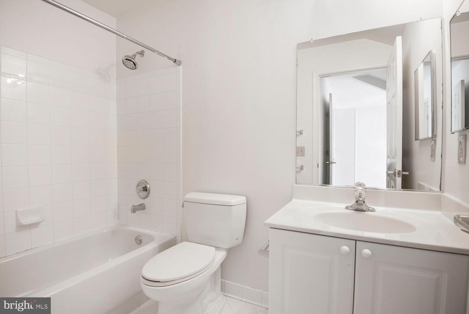 4950 BRENMAN PARK DRIVE 404