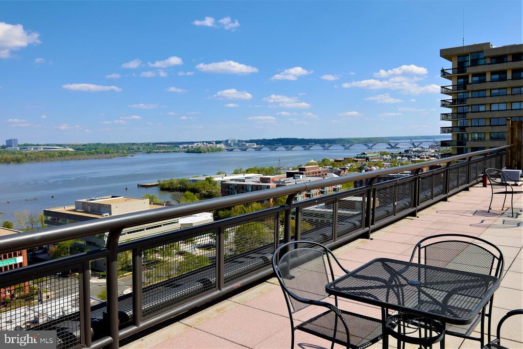 801 N PITT STREET 709