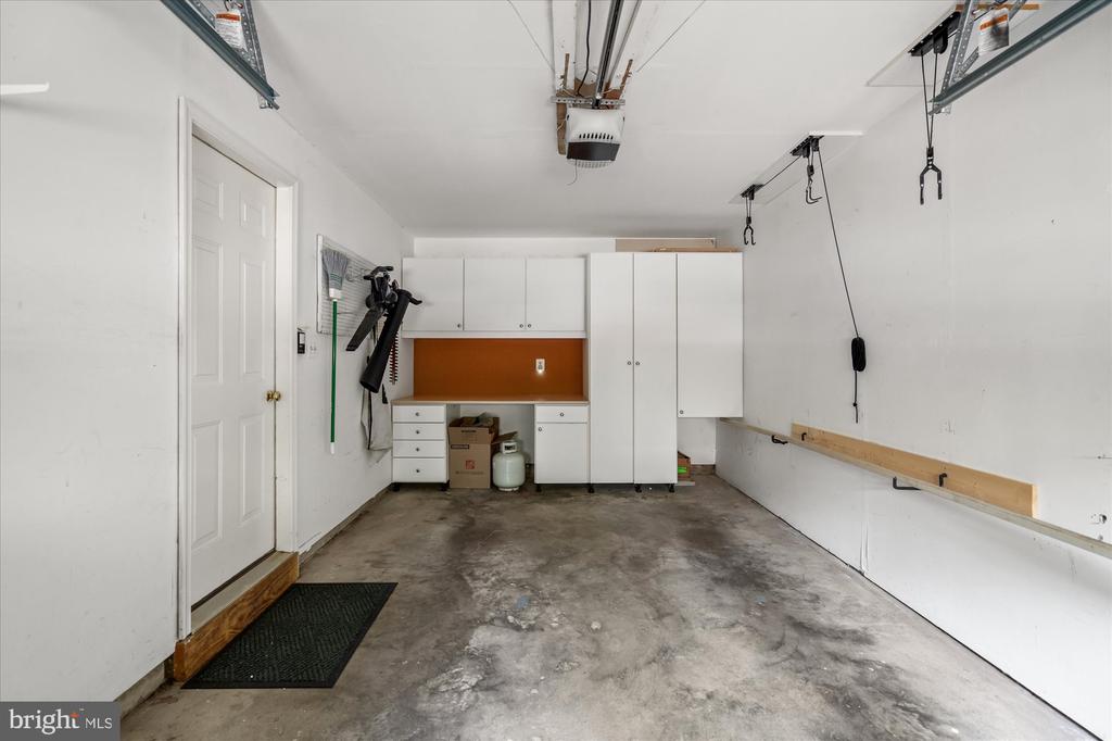 1236 DARTMOUTH ROAD