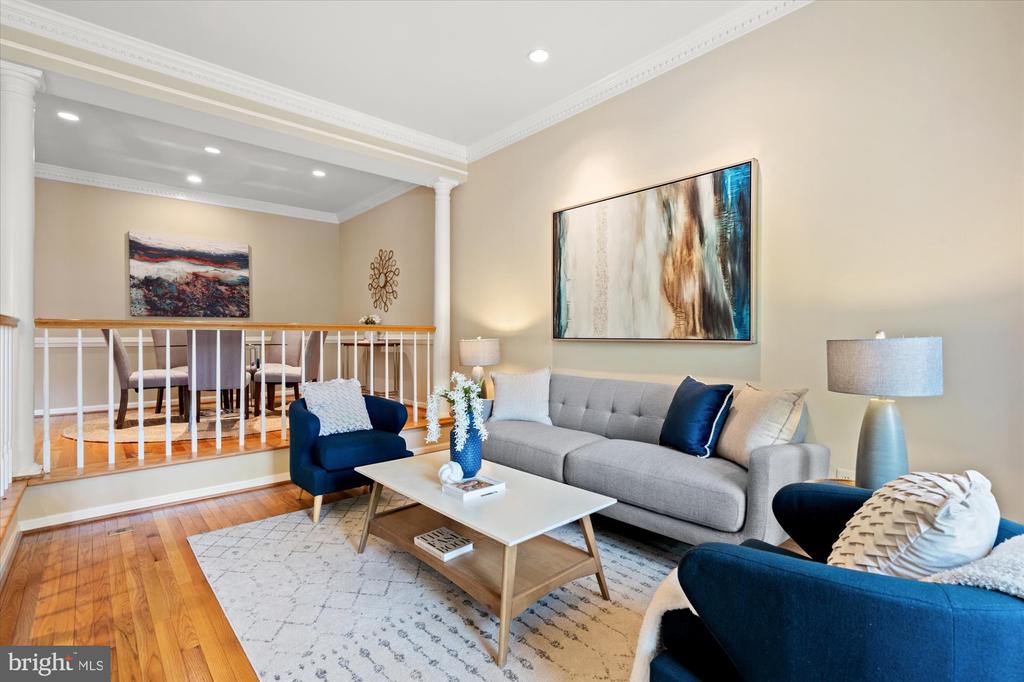 1236 DARTMOUTH ROAD
