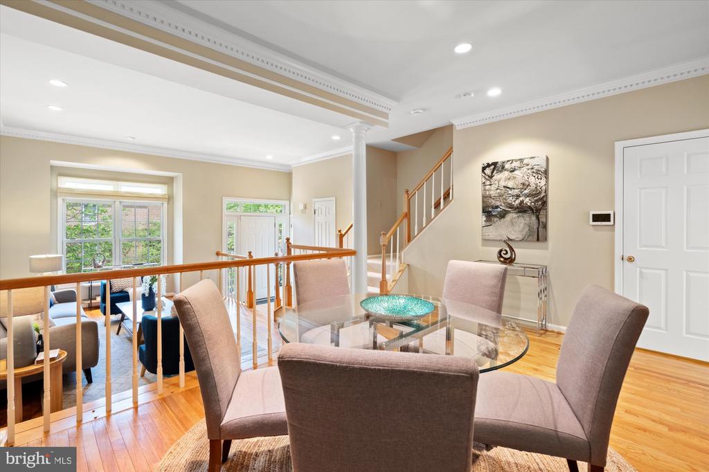 1236 DARTMOUTH ROAD