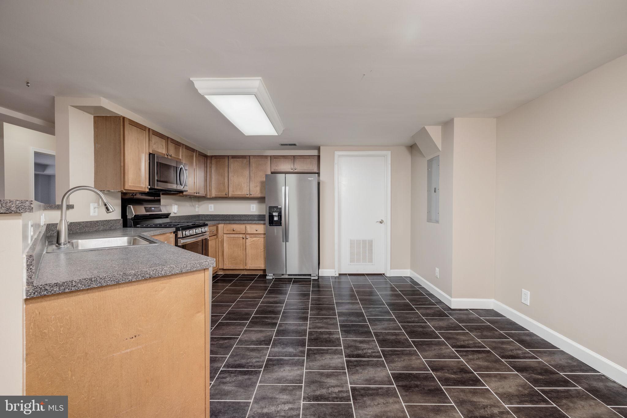 1465 N VAN DORN STREET B