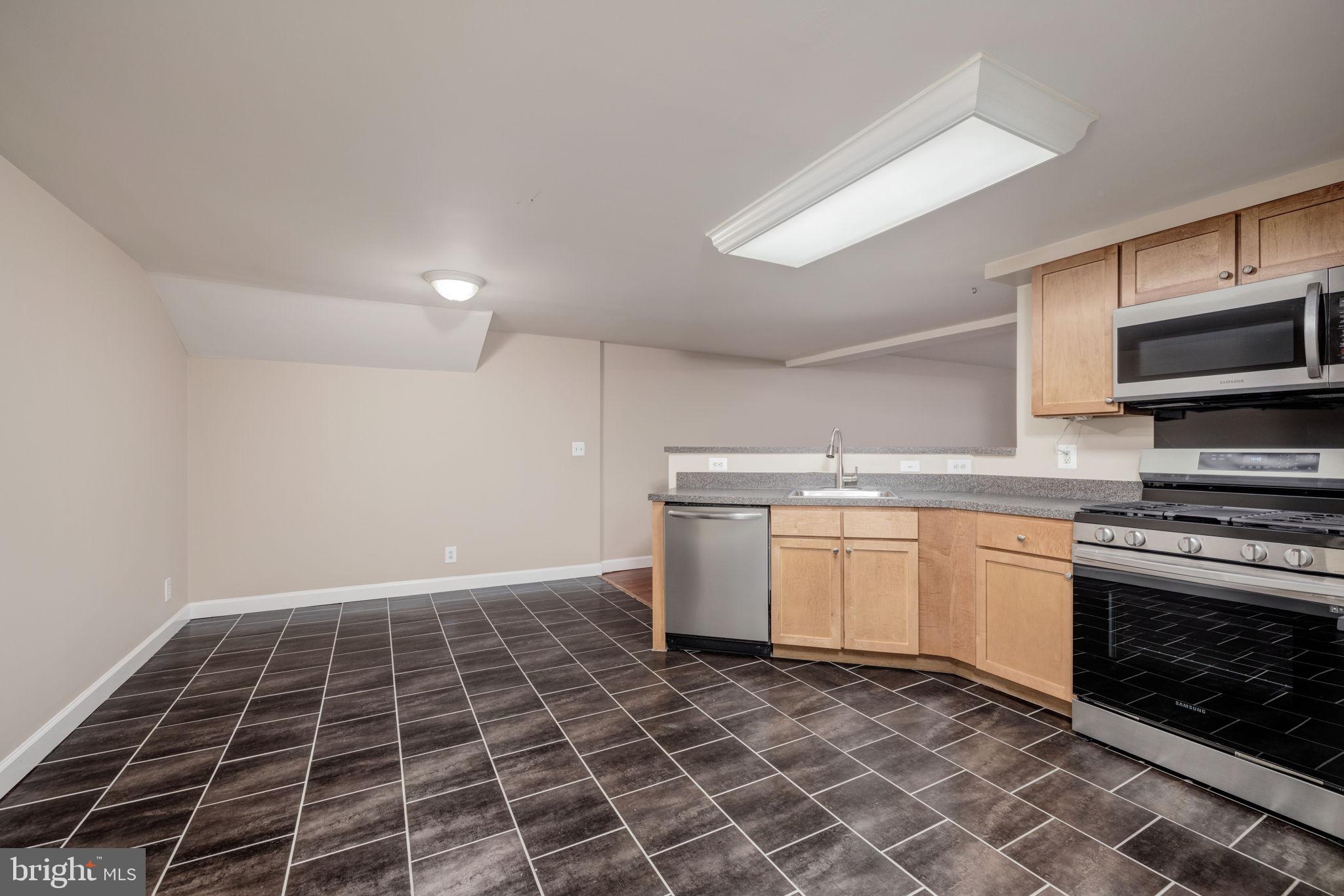 1465 N VAN DORN STREET B